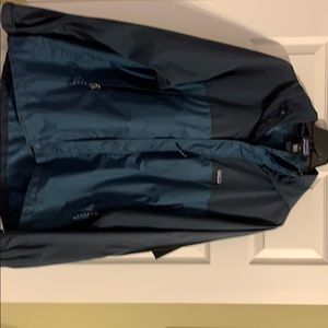 Patagonia winter soft shell jacket,adjust. hood L